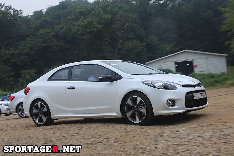 16.jpg : [기아] 2013 K3 쿱 - 1.6L T-GDI 외관 (상세사진)