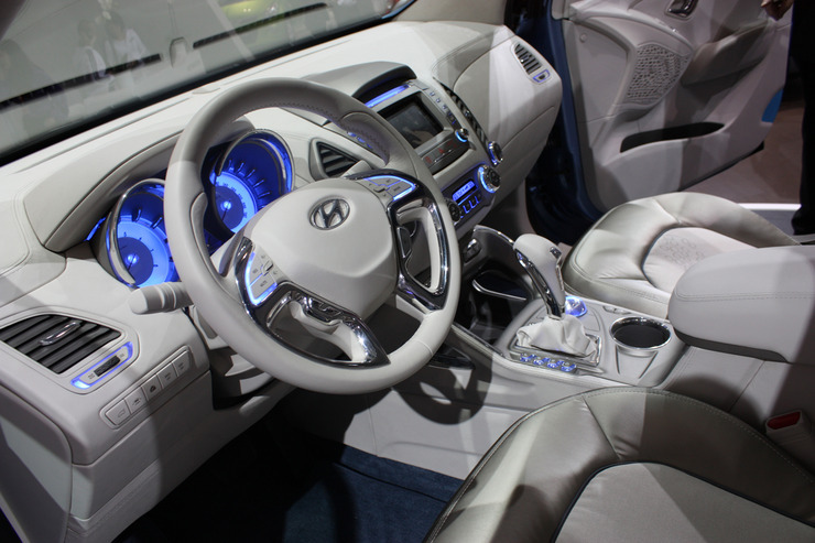 18-gen-09-hyundai-ix-onic-live_650i.jpg : 투싼IX가 스알보다 이쁜거 같네요...